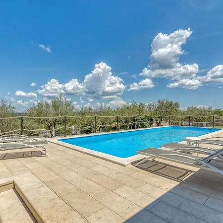Villa Luna In Selina