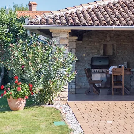 Villa Luna In *