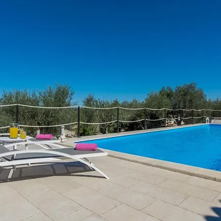 Villa Luna In Selina