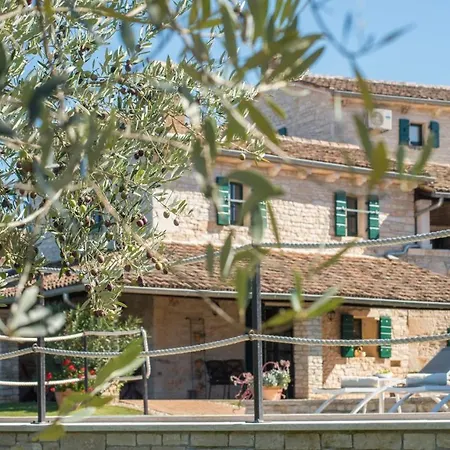 Villa Luna In *